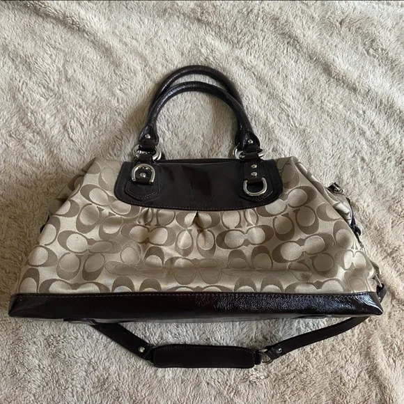 ⭐️ COACH Ashley Signature Satchel, F15440 - Picture 3 of 17